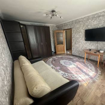 Сдается 1-комнатная квартира, 35 м²