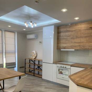 Сдается 1-комнатная квартира, 42 м²
