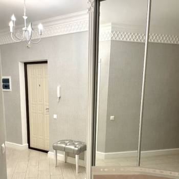 Сдается 1-комнатная квартира, 54 м²