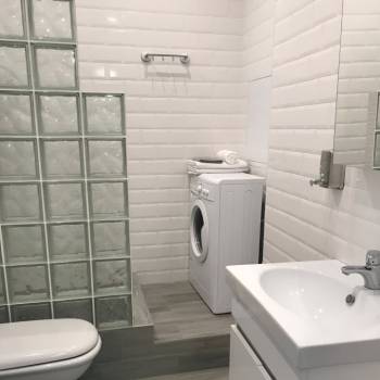 Сдается 1-комнатная квартира, 54 м²