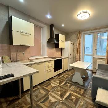 Сдается 1-комнатная квартира, 38 м²