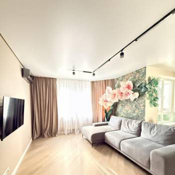 Продается 2-х комнатная квартира, 65 м²