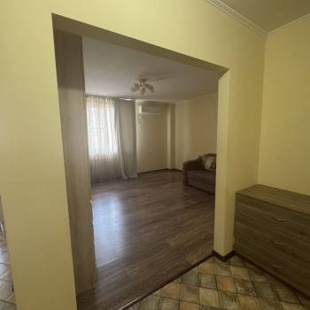Сдается 2-х комнатная квартира, 60 м²