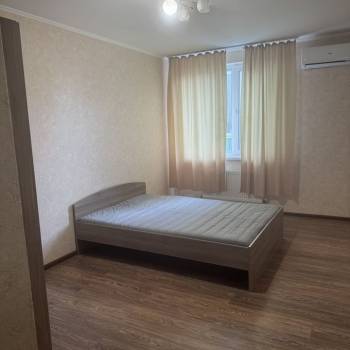 Сдается 2-х комнатная квартира, 60 м²