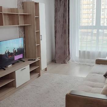 Сдается 1-комнатная квартира, 40 м²