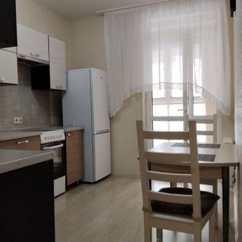 Сдается 1-комнатная квартира, 40 м²