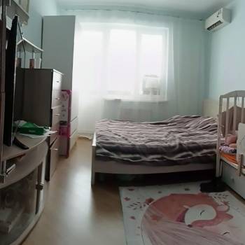 Продается 1-комнатная квартира, 40 м²