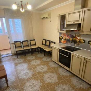 Продается 3-х комнатная квартира, 90 м²