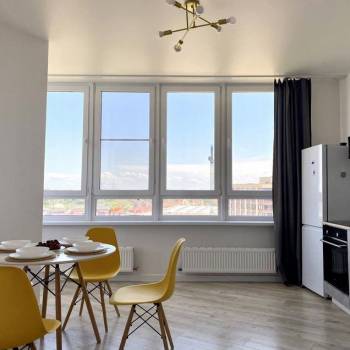 Продается 1-комнатная квартира, 63 м²