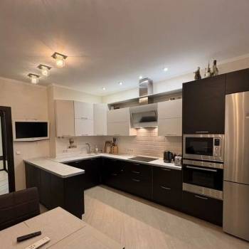 Сдается 2-х комнатная квартира, 76,5 м²