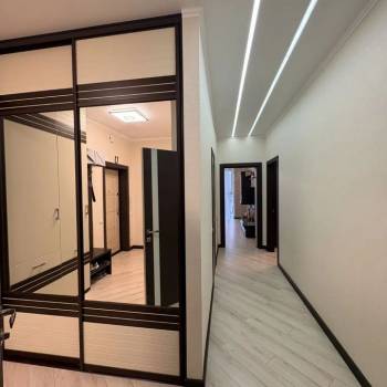 Сдается 2-х комнатная квартира, 76,5 м²