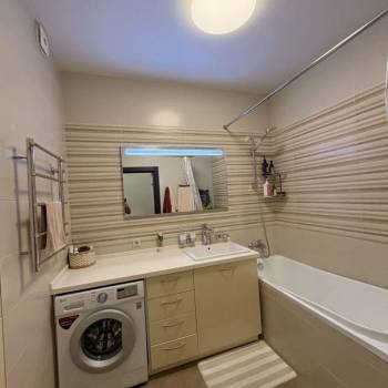 Сдается 2-х комнатная квартира, 76,5 м²