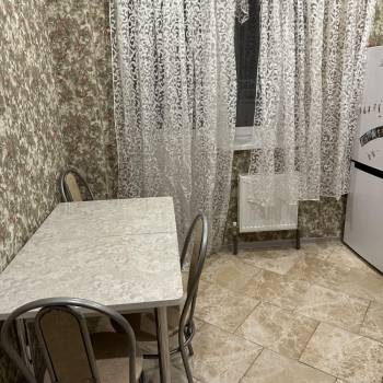 Сдается 1-комнатная квартира, 41 м²