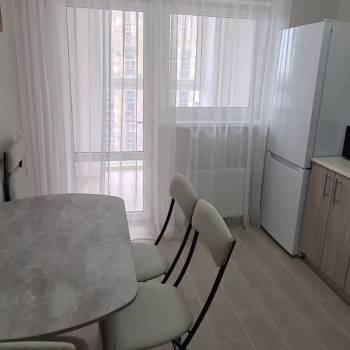 Сдается 1-комнатная квартира, 38 м²
