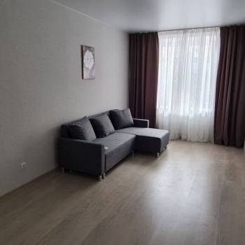 Сдается 1-комнатная квартира, 38 м²