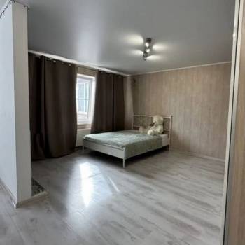 Сдается 1-комнатная квартира, 37 м²