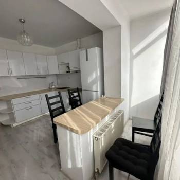 Сдается 1-комнатная квартира, 37 м²