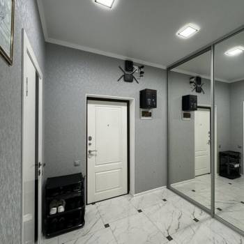 Продается 1-комнатная квартира, 52,7 м²