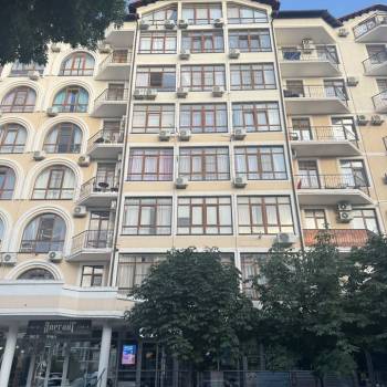 Продается 1-комнатная квартира, 52,7 м²