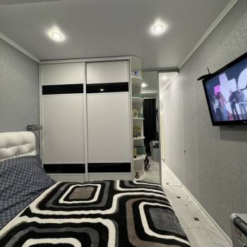 Продается 1-комнатная квартира, 52,7 м²