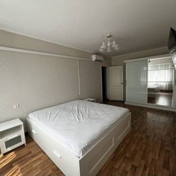 Сдается 2-х комнатная квартира, 60 м²