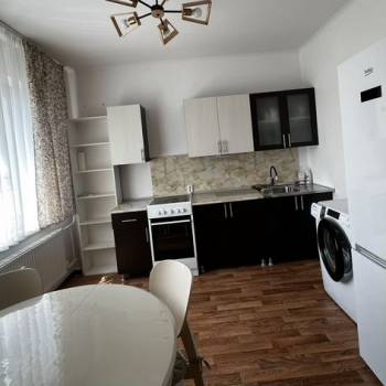 Сдается 2-х комнатная квартира, 60 м²