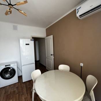 Сдается 2-х комнатная квартира, 60 м²