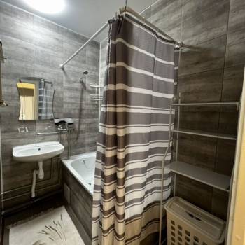 Сдается 2-х комнатная квартира, 60 м²