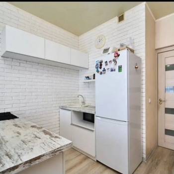 Продается 1-комнатная квартира, 45 м²