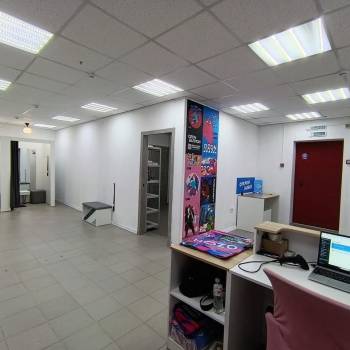 Сдается Нежилое помещение, 70 м²
