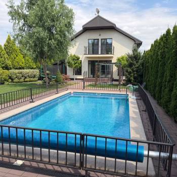 Продается Дом, 145 м²