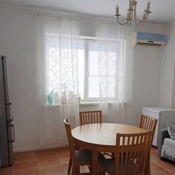 Продается 2-х комнатная квартира, 56 м²