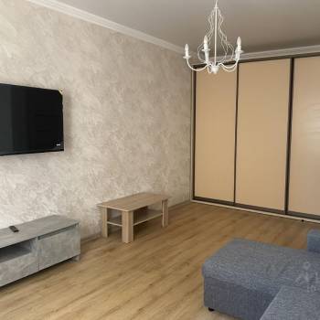 Сдается 1-комнатная квартира, 39 м²