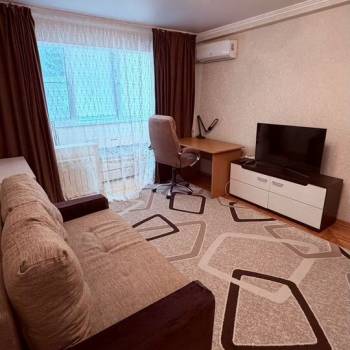 Сдается 2-х комнатная квартира, 50 м²
