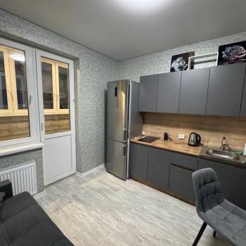 Продается 1-комнатная квартира, 44 м²