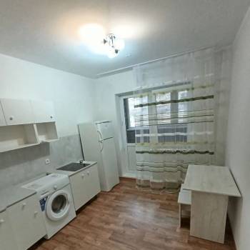Сдается 1-комнатная квартира, 41 м²