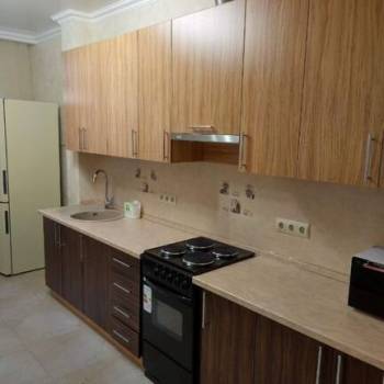 Сдается 1-комнатная квартира, 40 м²