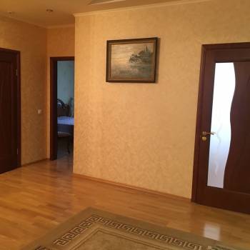 Сдается Многокомнатная квартира, 105 м²