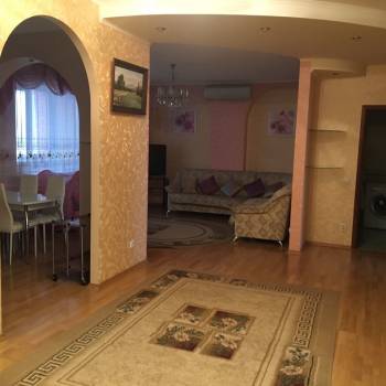 Сдается Многокомнатная квартира, 105 м²
