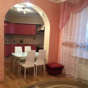 Сдается Многокомнатная квартира, 105 м²