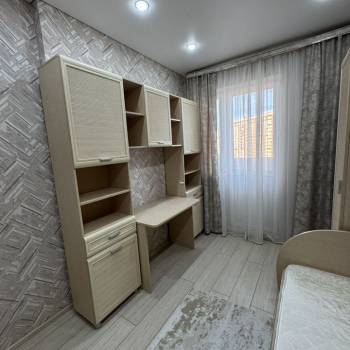 Сдается Многокомнатная квартира, 108 м²