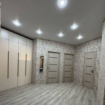 Сдается Многокомнатная квартира, 108 м²