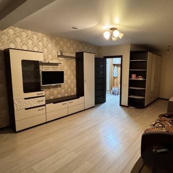 Сдается 1-комнатная квартира, 39 м²