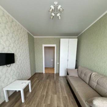 Продается 1-комнатная квартира, 37,7 м²