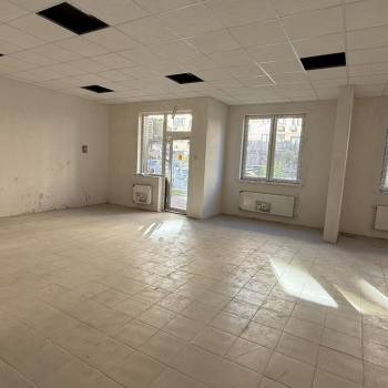 Сдается Нежилое помещение, 120 м²
