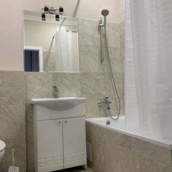 Сдается 1-комнатная квартира, 46 м²