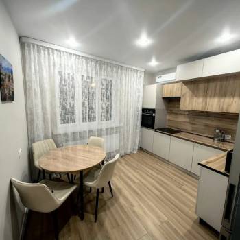 Сдается 2-х комнатная квартира, 65,2 м²