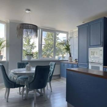 Сдается 2-х комнатная квартира, 105 м²