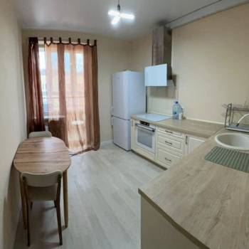 Сдается 1-комнатная квартира, 40 м²