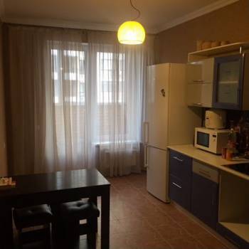 Сдается 1-комнатная квартира, 45 м²